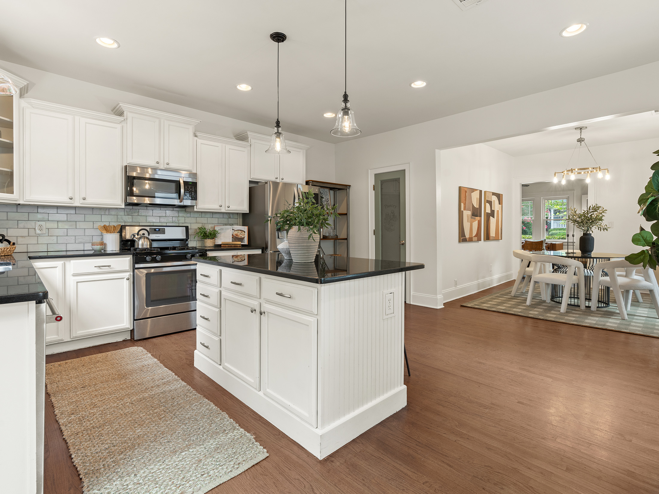  Thoughtfully Updated Oakhurst Bungalow - 物件實景