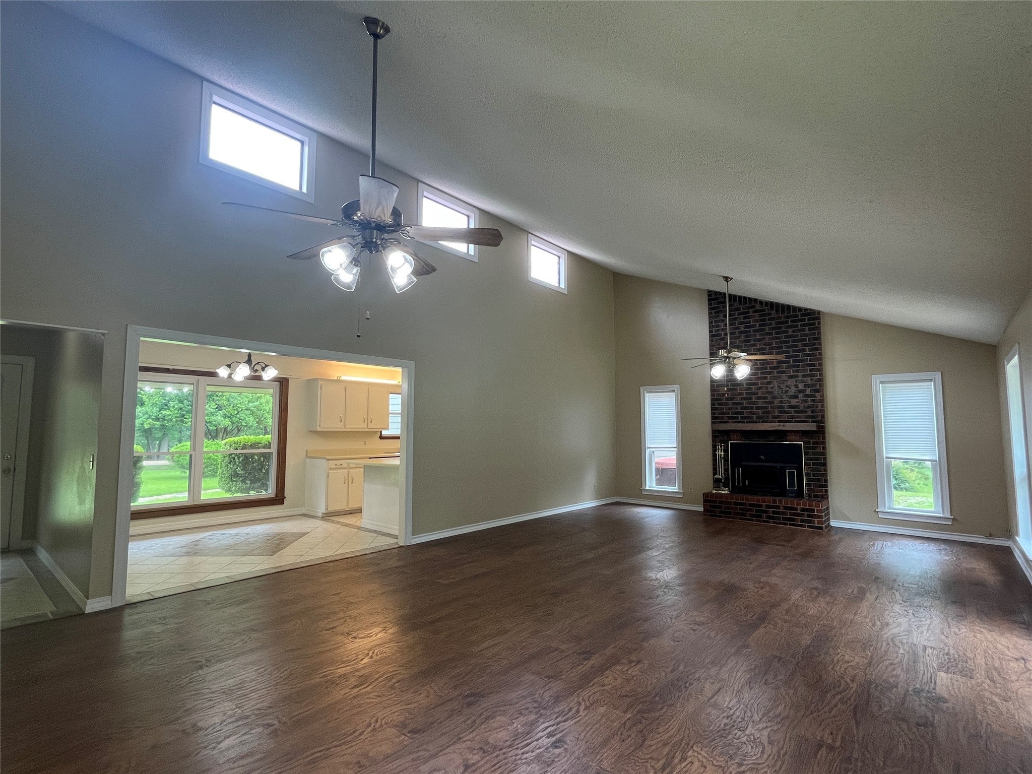 Pittsburg, Texas, 75686, United States, 3 Bedrooms Bedrooms, ,2 BathroomsBathrooms,Residential,For Sale,1850208