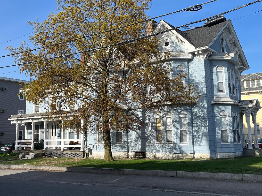 Manchester, New Hampshire, 03104, United States, 15 Bedrooms Bedrooms, ,4 BathroomsBathrooms,Residential,For Sale,1984594