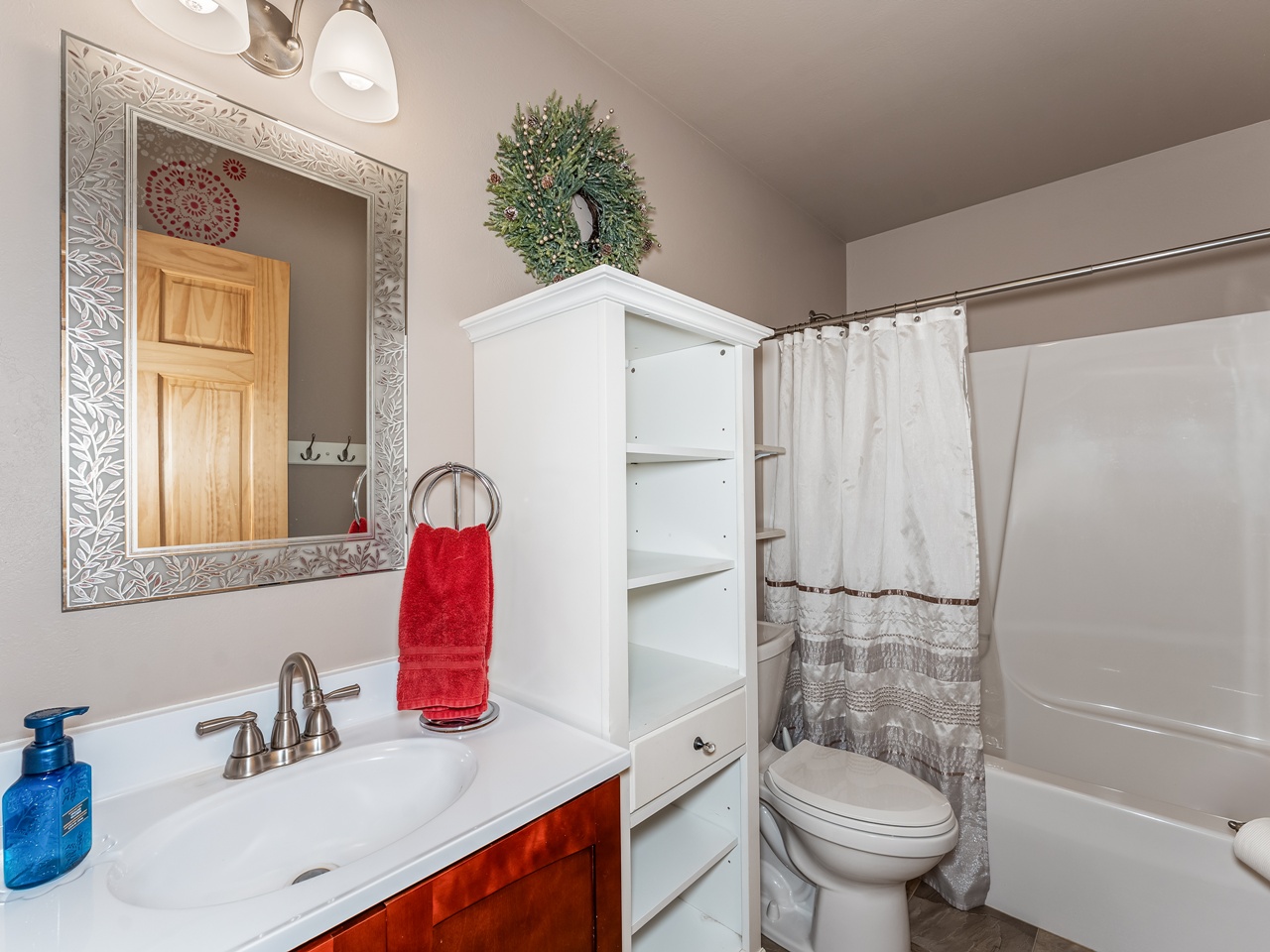 Mercer, Wisconsin, 54547, United States, 3 Bedrooms Bedrooms, ,3 BathroomsBathrooms,Residential,For Sale,1978560