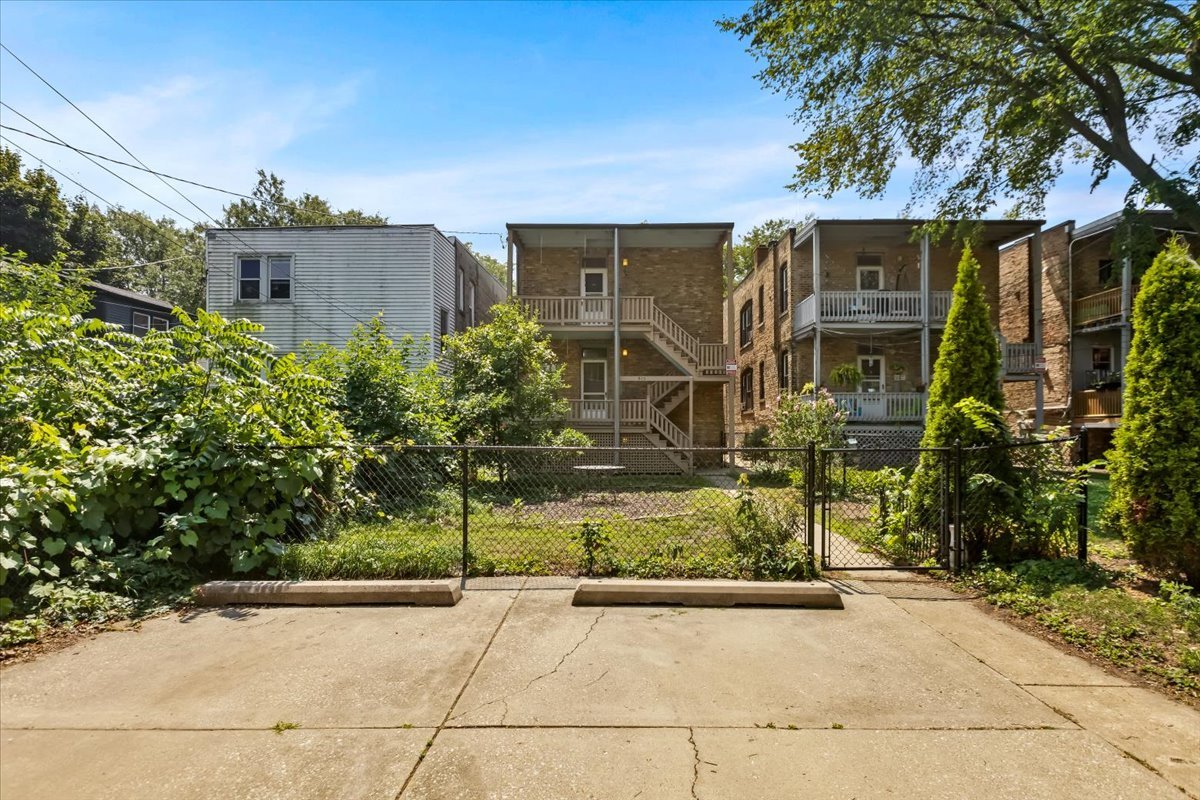 Evanston, Illinois, 60202, United States, 4 Bedrooms Bedrooms, ,Residential,For Sale,1923583