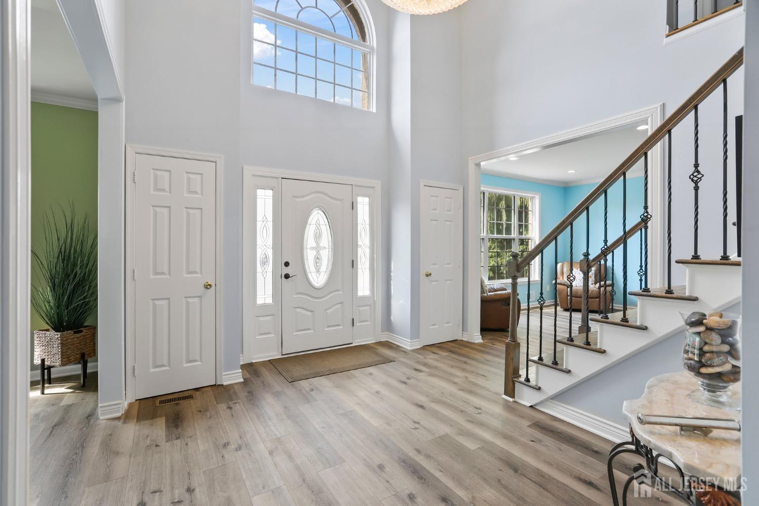 Marlboro, New Jersey, 07751, United States, 5 Bedrooms Bedrooms, ,3 BathroomsBathrooms,Residential,For Sale,1975938