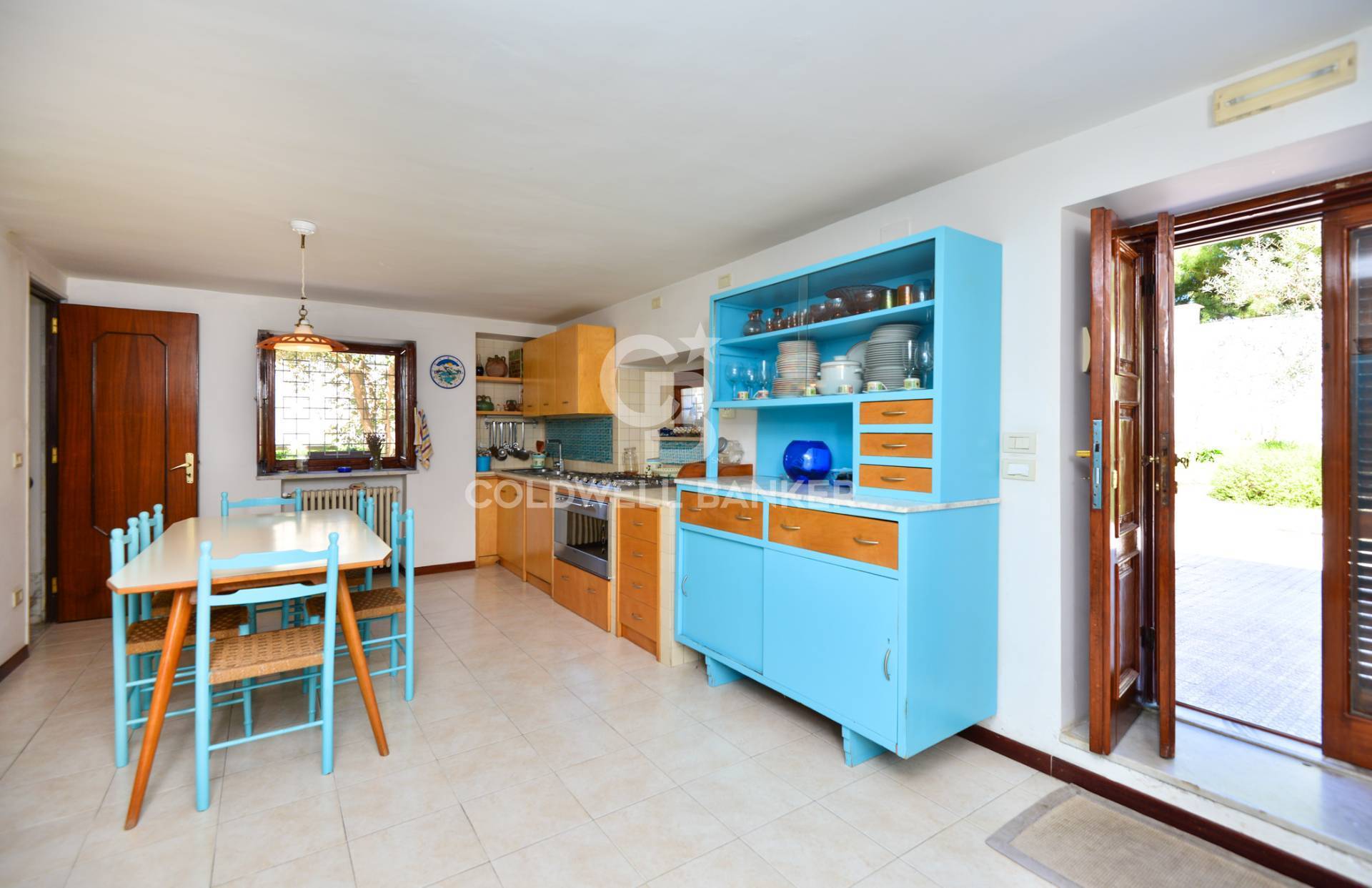 VIA NAPOLI, Bari, Bari, 70100, IT, 6 Bedrooms Bedrooms, ,4 BathroomsBathrooms,Residential,For Sale,VIA NAPOLI,1445794