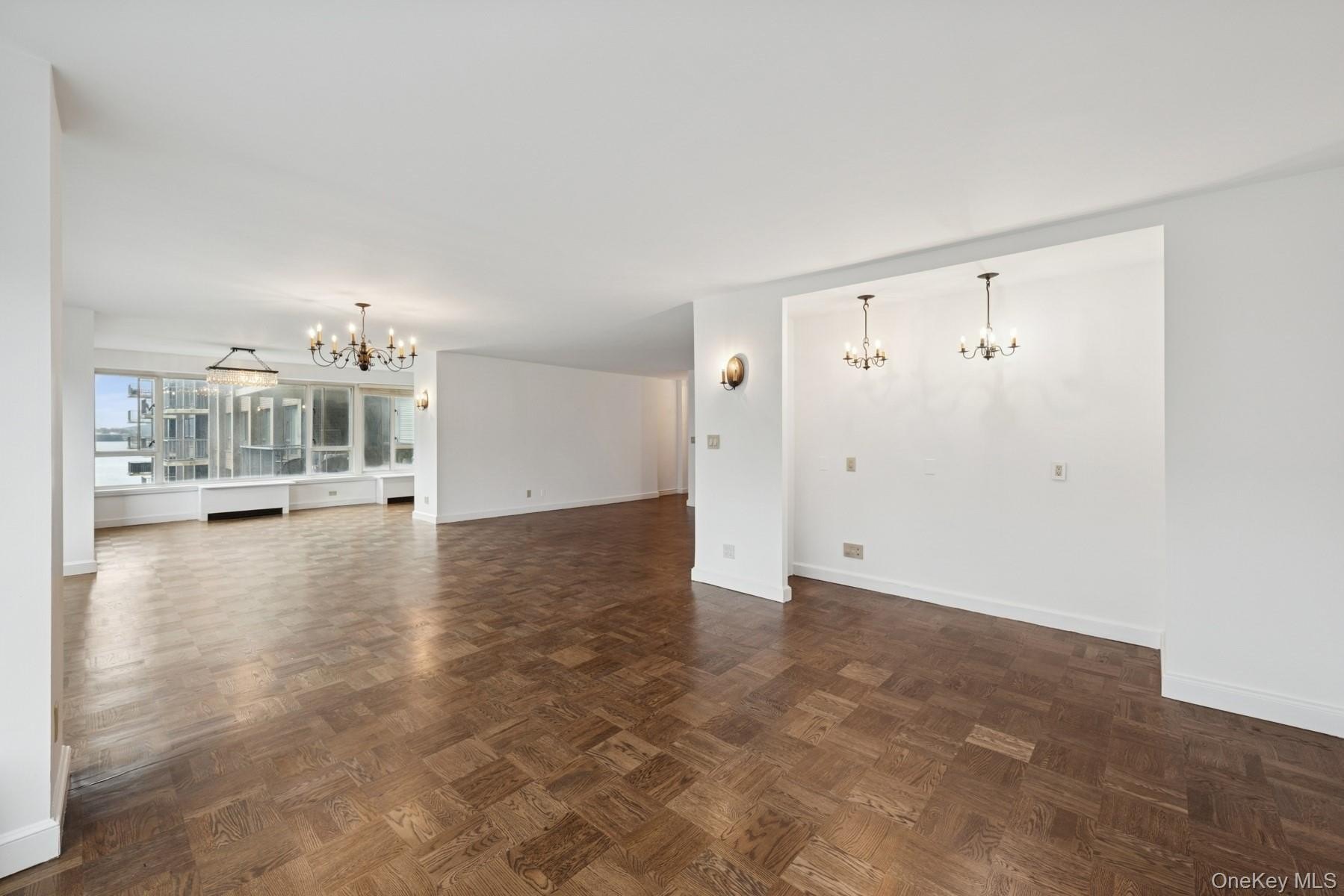 Beechhurst, New York, 11357, United States, 3 Bedrooms Bedrooms, ,2 BathroomsBathrooms,Residential,For Sale,1975309