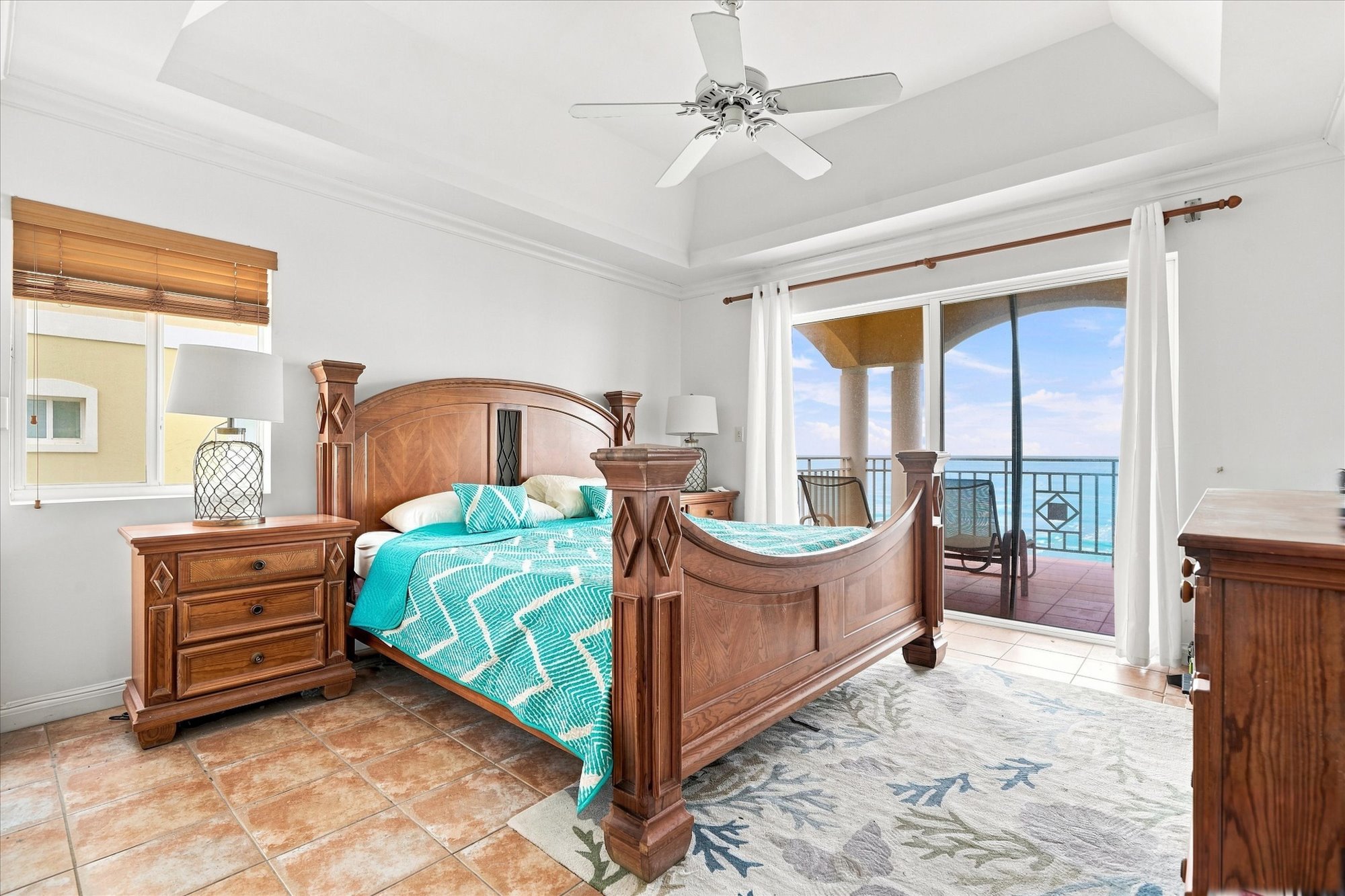  8C Caves Point Condominium Residence - 物件實景