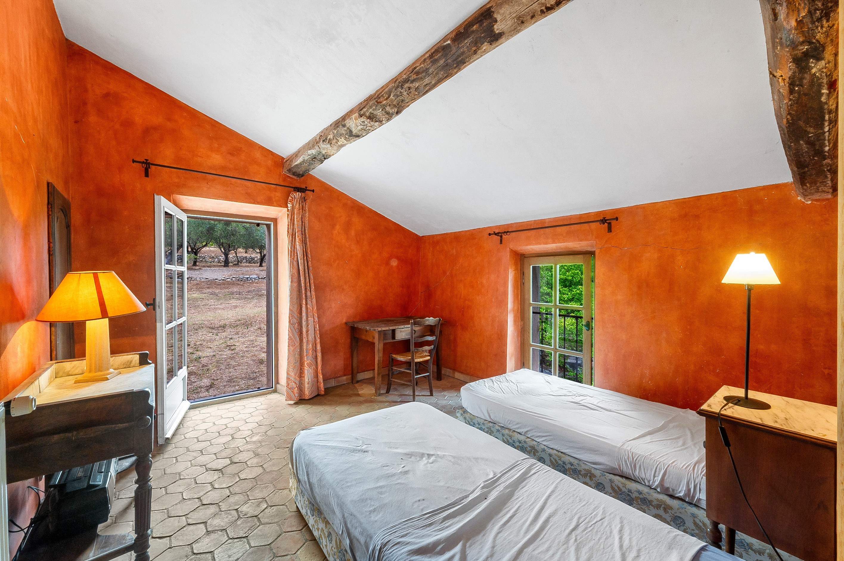  Exceptional Provençal Estate – Elegant Bastide with Pool Amidst Vineyards - 物件實景