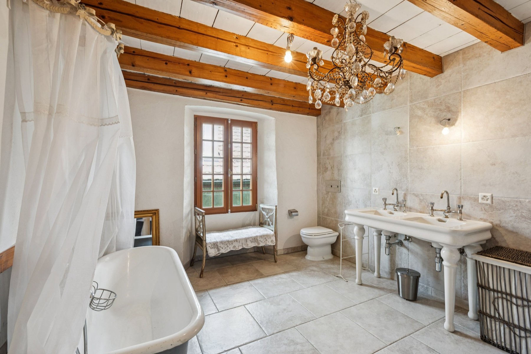  RENOVATED CHARACTERFUL VILLAGE HOUSE - 物件實景