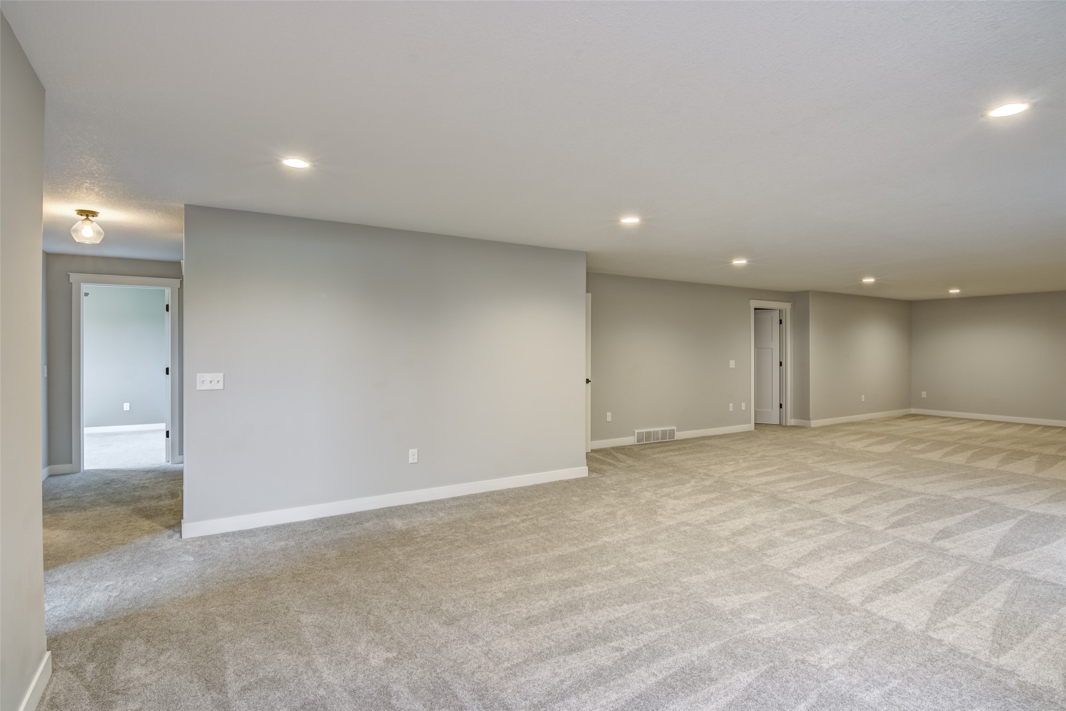 Eau Claire, Wisconsin, 54701, United States, 5 Bedrooms Bedrooms, ,3 BathroomsBathrooms,Residential,For Sale,2049294