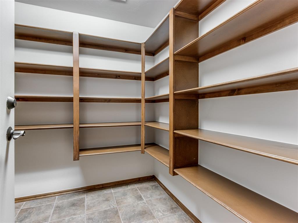 Choctaw, Oklahoma, 73020, United States, 3 Bedrooms Bedrooms, ,6 BathroomsBathrooms,Residential,For Sale,1981467