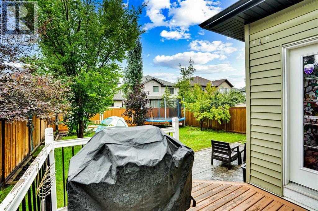 CALGARY, Alberta, T2X 0J7, CA, 3 Bedrooms Bedrooms, ,2 BathroomsBathrooms,Residential,For Sale,1947364