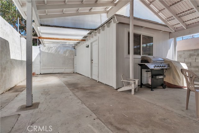 Los Angeles, California, 90059, United States, 3 Bedrooms Bedrooms, ,2 BathroomsBathrooms,Residential,For Sale,1916036