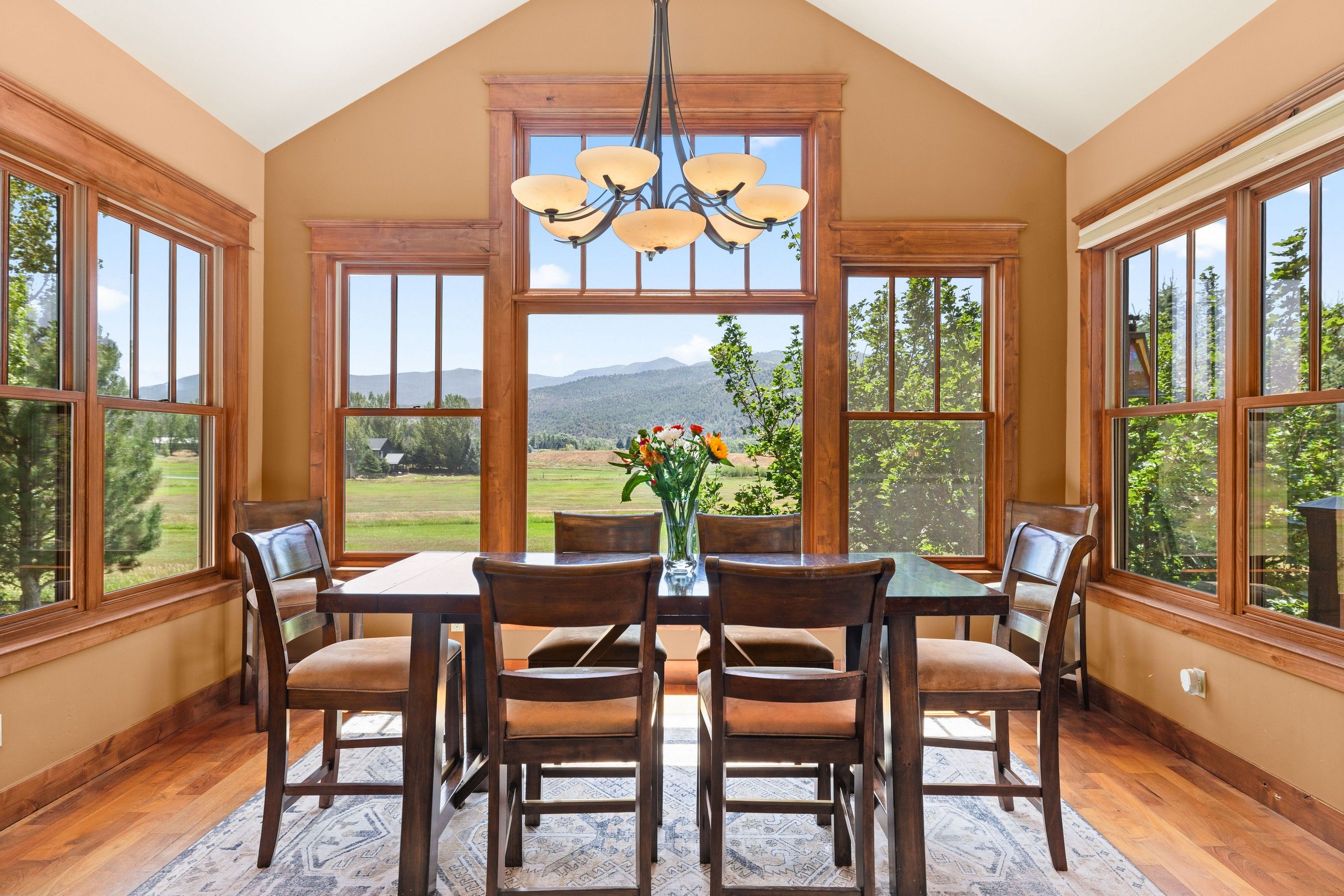  Privacy, Space and Mountain Living in Cerise Ranch - 物件實景