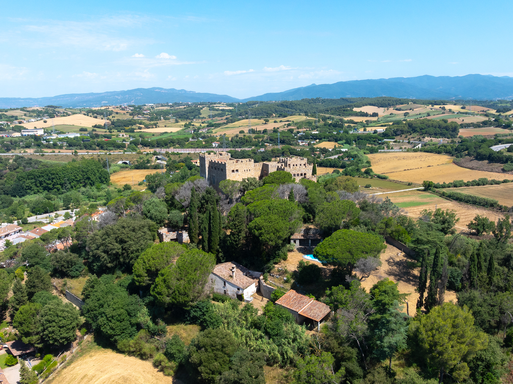  Historic residential castle in Barcelona province - 物件實景