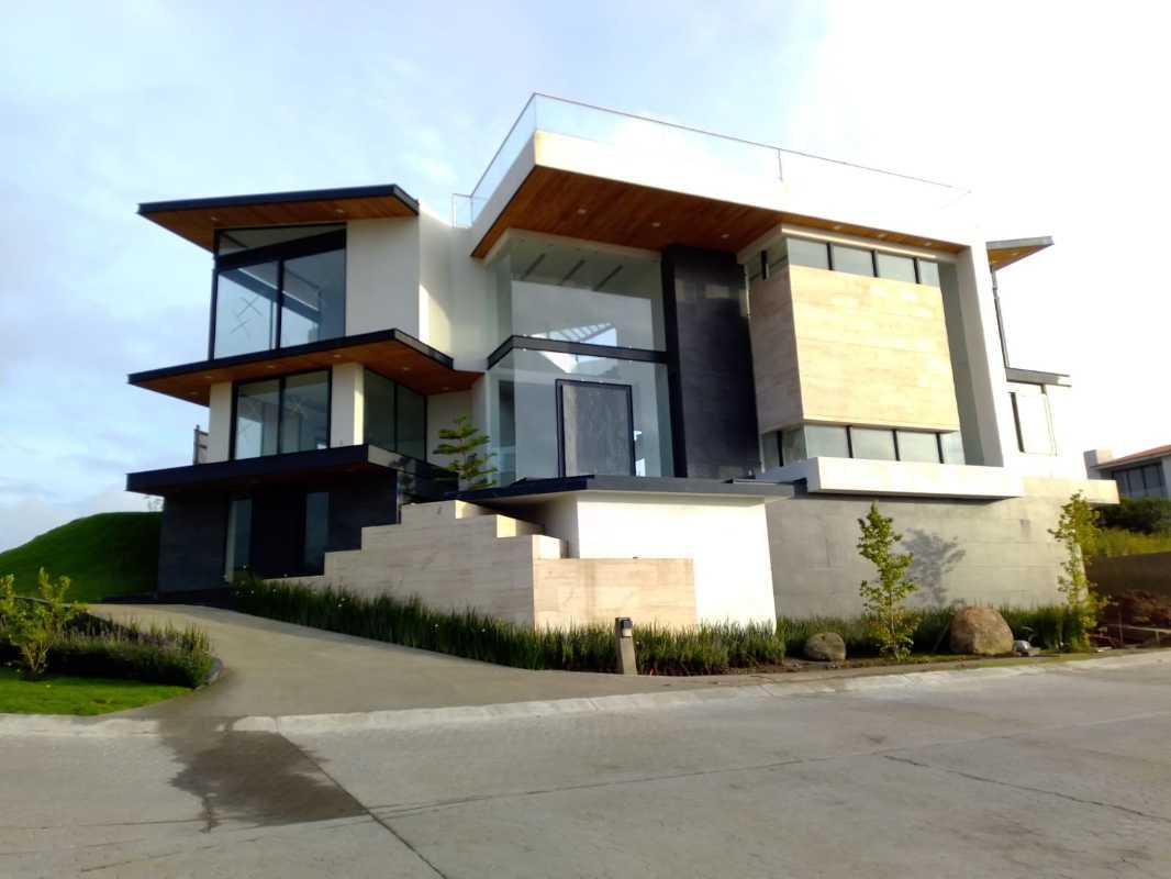 Mandarina, Atizapán de Zaragoza, Estado de México, 52938, Mexico, 4 Bedrooms Bedrooms, ,6 BathroomsBathrooms,Residential,For Sale,Mandarina,1443576
