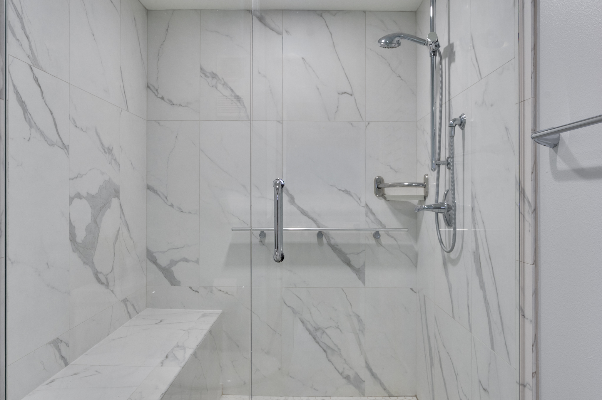 Largo, Florida, 33774, United States, 2 Bedrooms Bedrooms, ,2 BathroomsBathrooms,Residential,For Sale,1984220