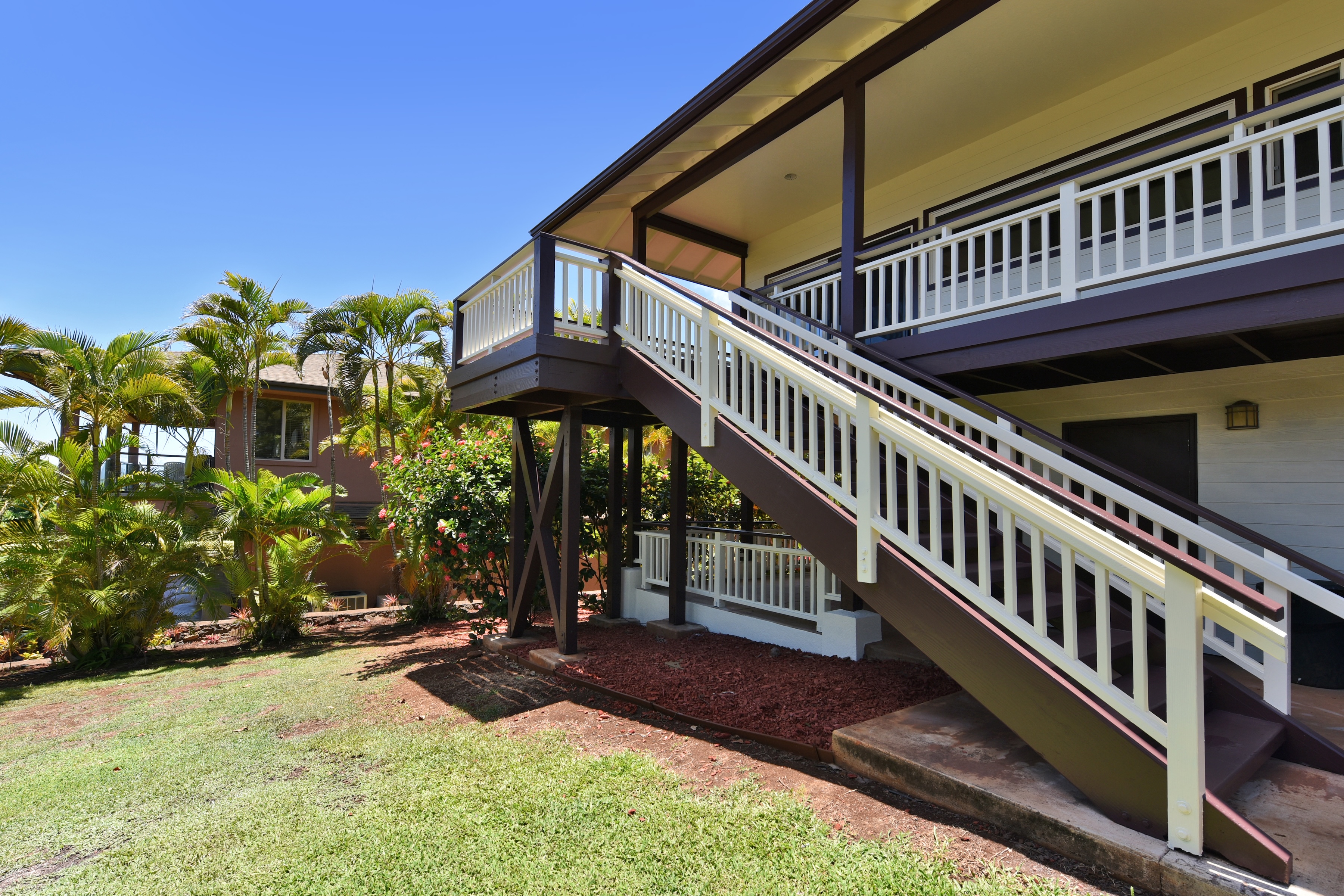  Updated two-story home featuring ocean and island views - 物件實景