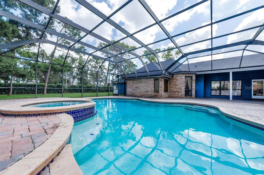 Seminole, Florida, 33777, United States, 4 Bedrooms Bedrooms, ,4 BathroomsBathrooms,Residential,For Sale,1933649