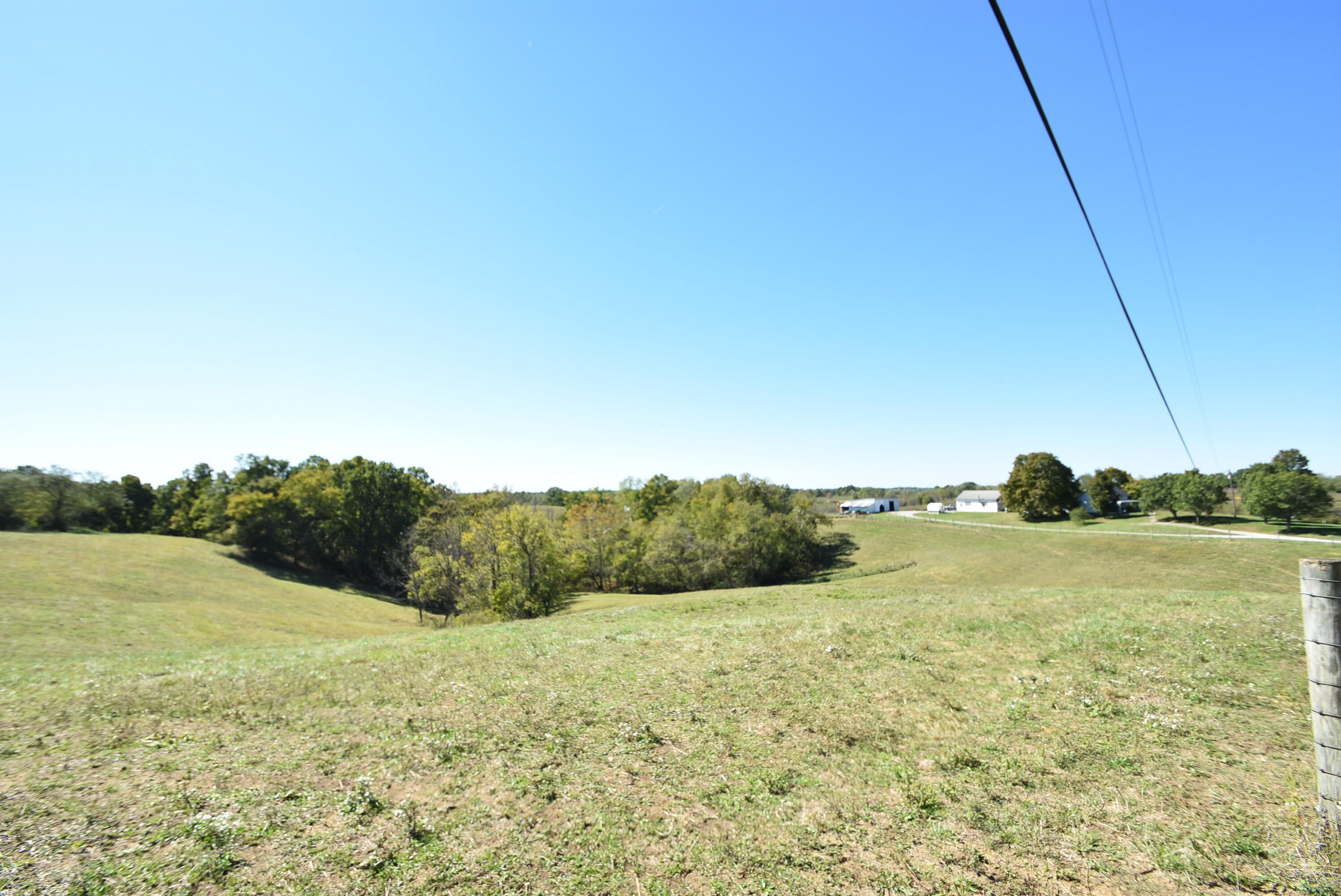 Willisburg, Kentucky, 40078, United States, 4 Bedrooms Bedrooms, ,1 BathroomBathrooms,Residential,For Sale,1962831