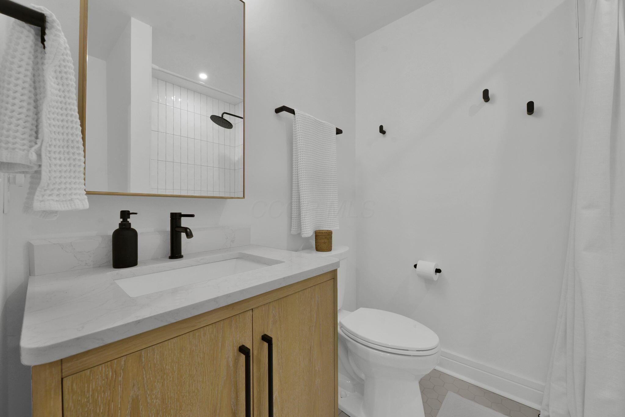 Columbus, Ohio, 43215, United States, 3 Bedrooms Bedrooms, ,4 BathroomsBathrooms,Residential,For Sale,2037266