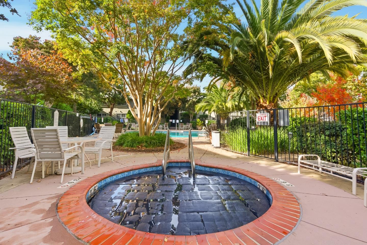 Menlo Park, California, 94025, United States, 1 Bedroom Bedrooms, ,1 BathroomBathrooms,Residential,For Sale,1992903