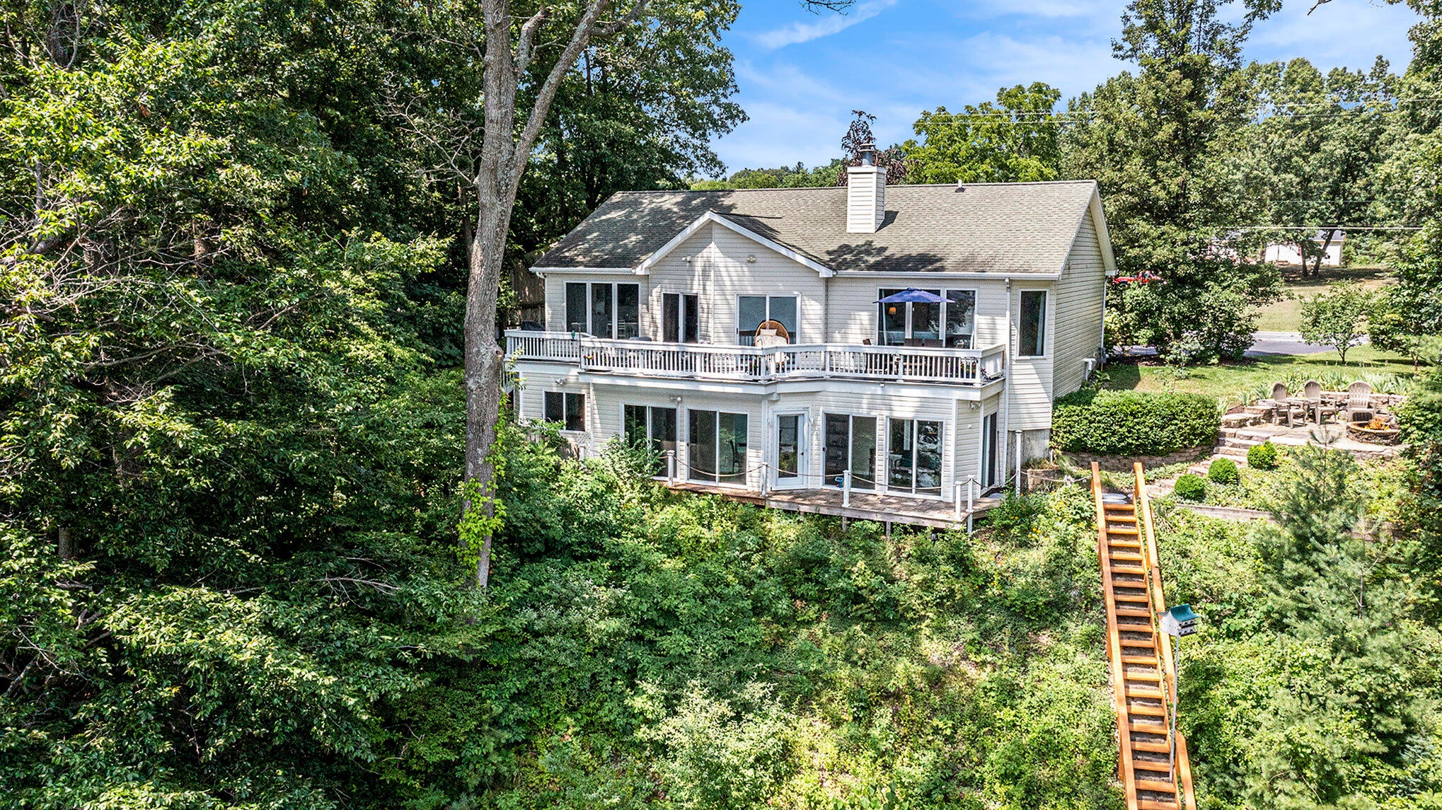 Allegan, Michigan, 49010, United States, 4 Bedrooms Bedrooms, ,3 BathroomsBathrooms,Residential,For Sale,1906276