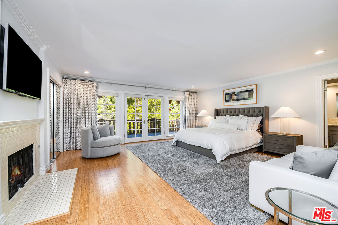 Los Angeles, California, 90049, United States, 6 Bedrooms Bedrooms, ,8 BathroomsBathrooms,Residential,For Sale,1940213
