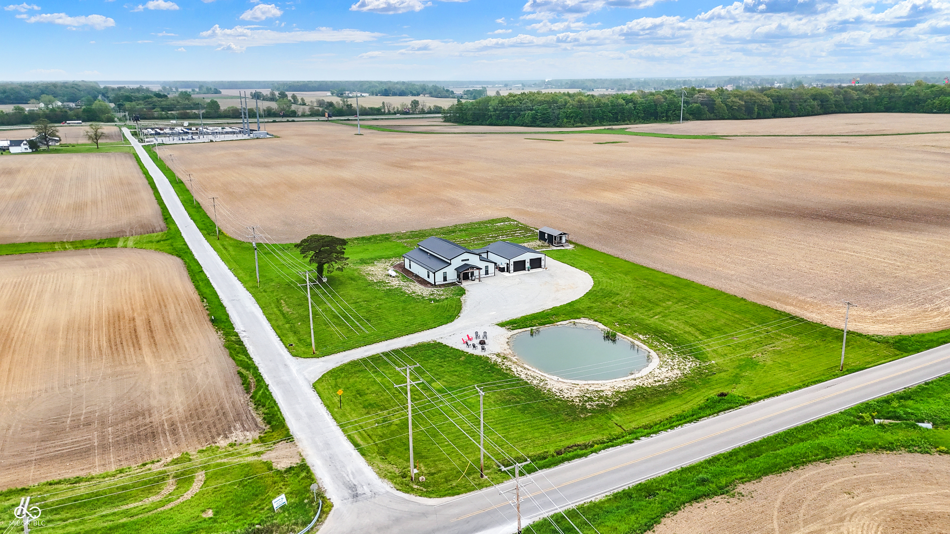 Marion, Indiana, 46952, United States, 5 Bedrooms Bedrooms, ,4 BathroomsBathrooms,Residential,For Sale,1915363