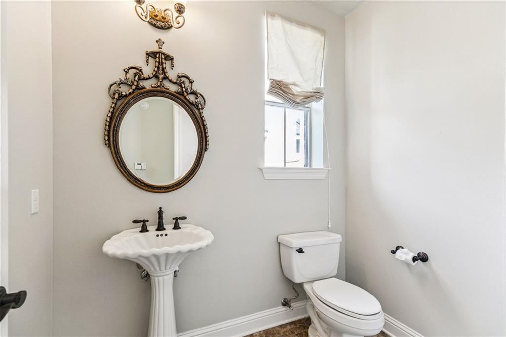 Madisonville, Louisiana, 70447, United States, 4 Bedrooms Bedrooms, ,4 BathroomsBathrooms,Residential,For Sale,1946948