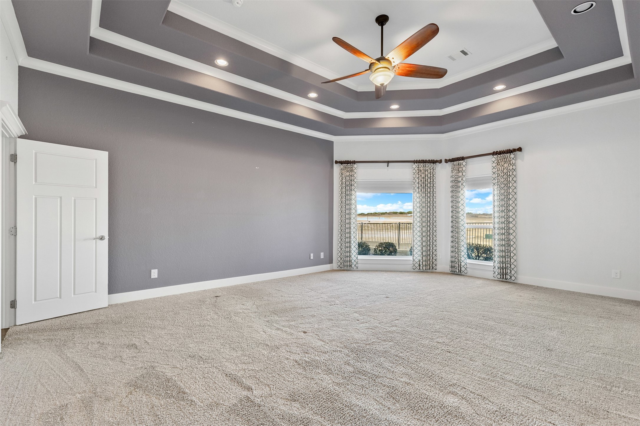 Cleburne, Texas, 76033, United States, 4 Bedrooms Bedrooms, ,3 BathroomsBathrooms,Residential,For Sale,1940352