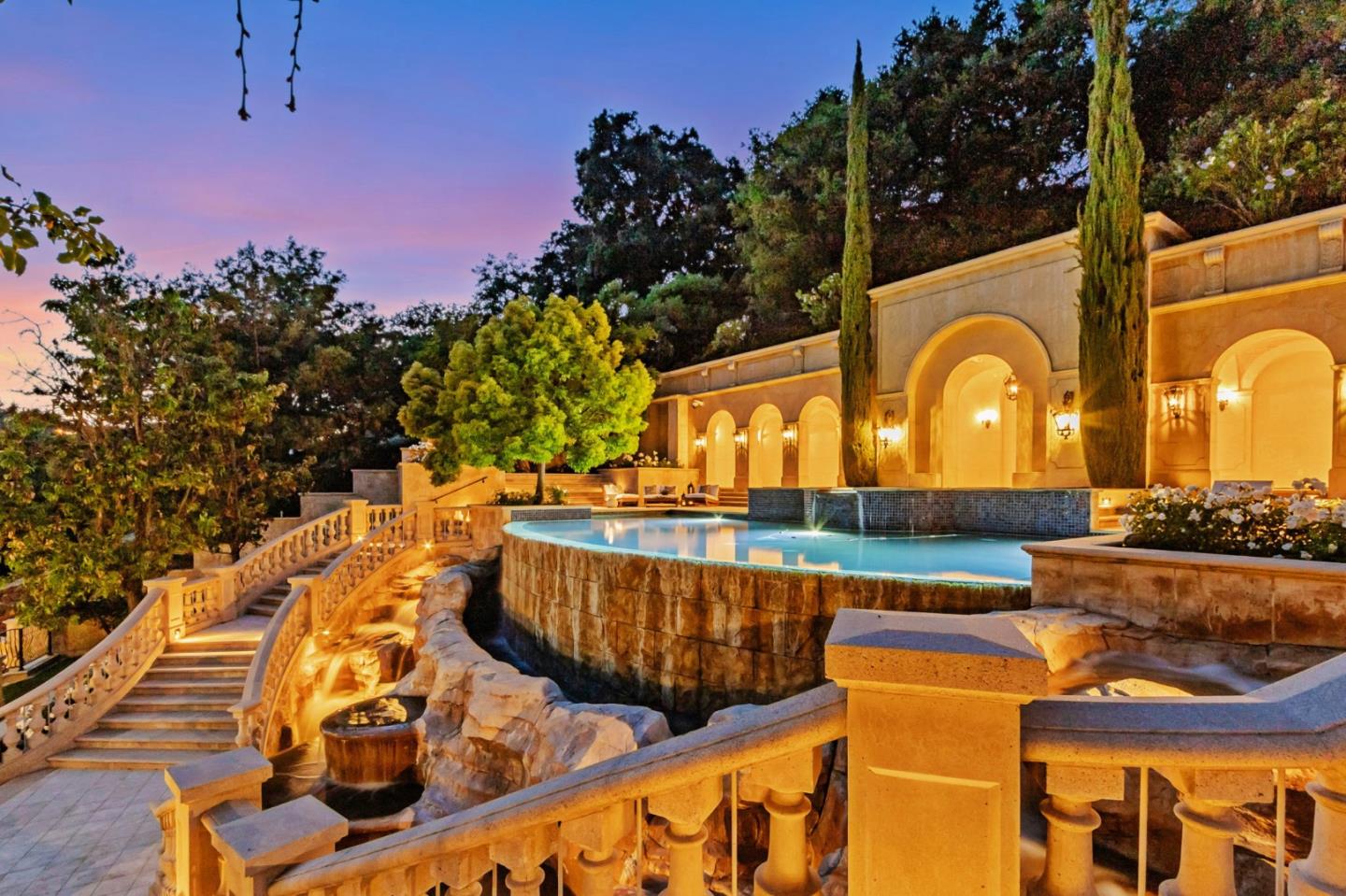 Los Gatos, California, 95032, United States, 8 Bedrooms Bedrooms, ,11 BathroomsBathrooms,Residential,For Sale,1855941