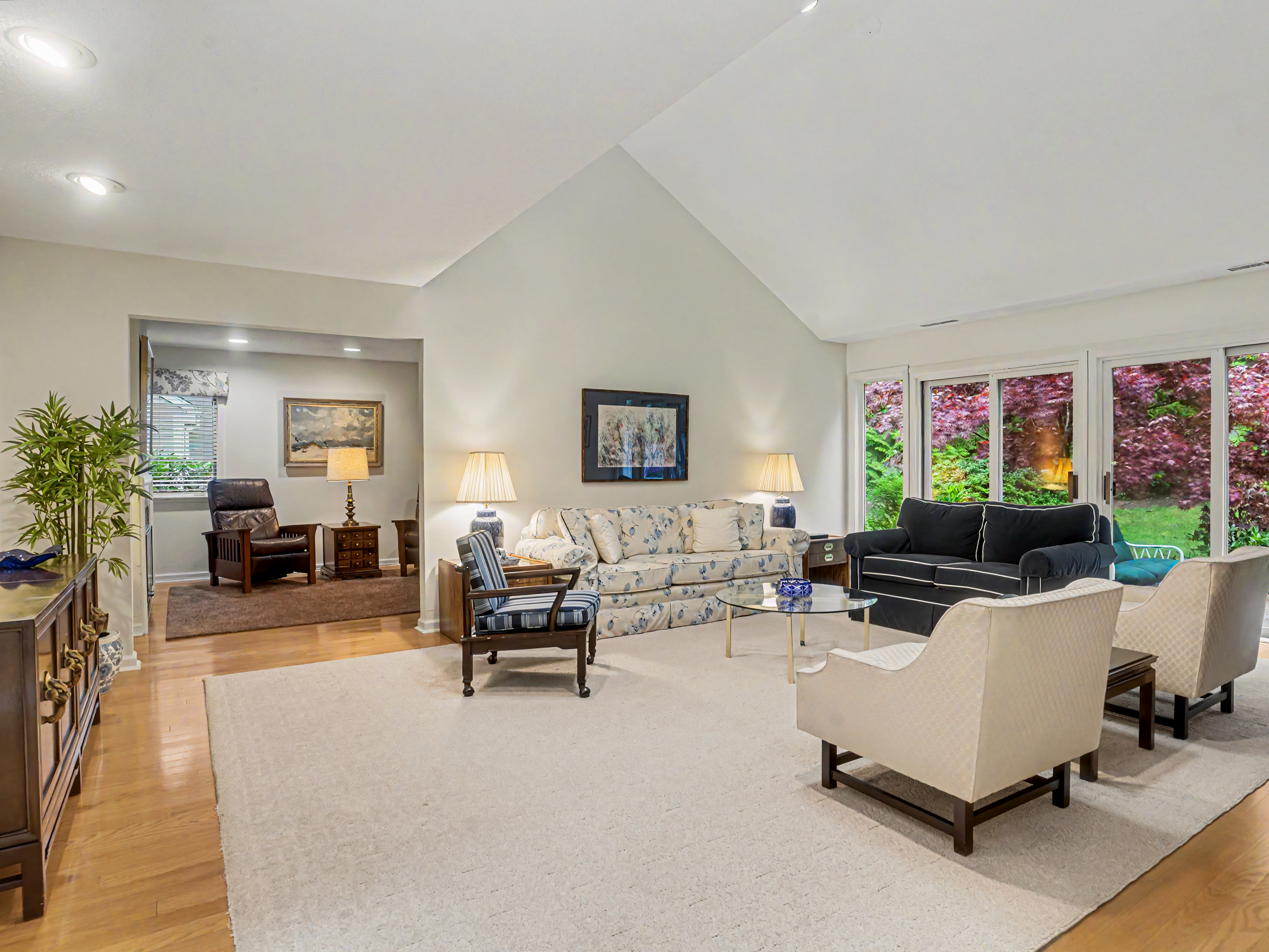  Rarely Available Opportunity in Coveted, Gated Condo Community - 物件實景
