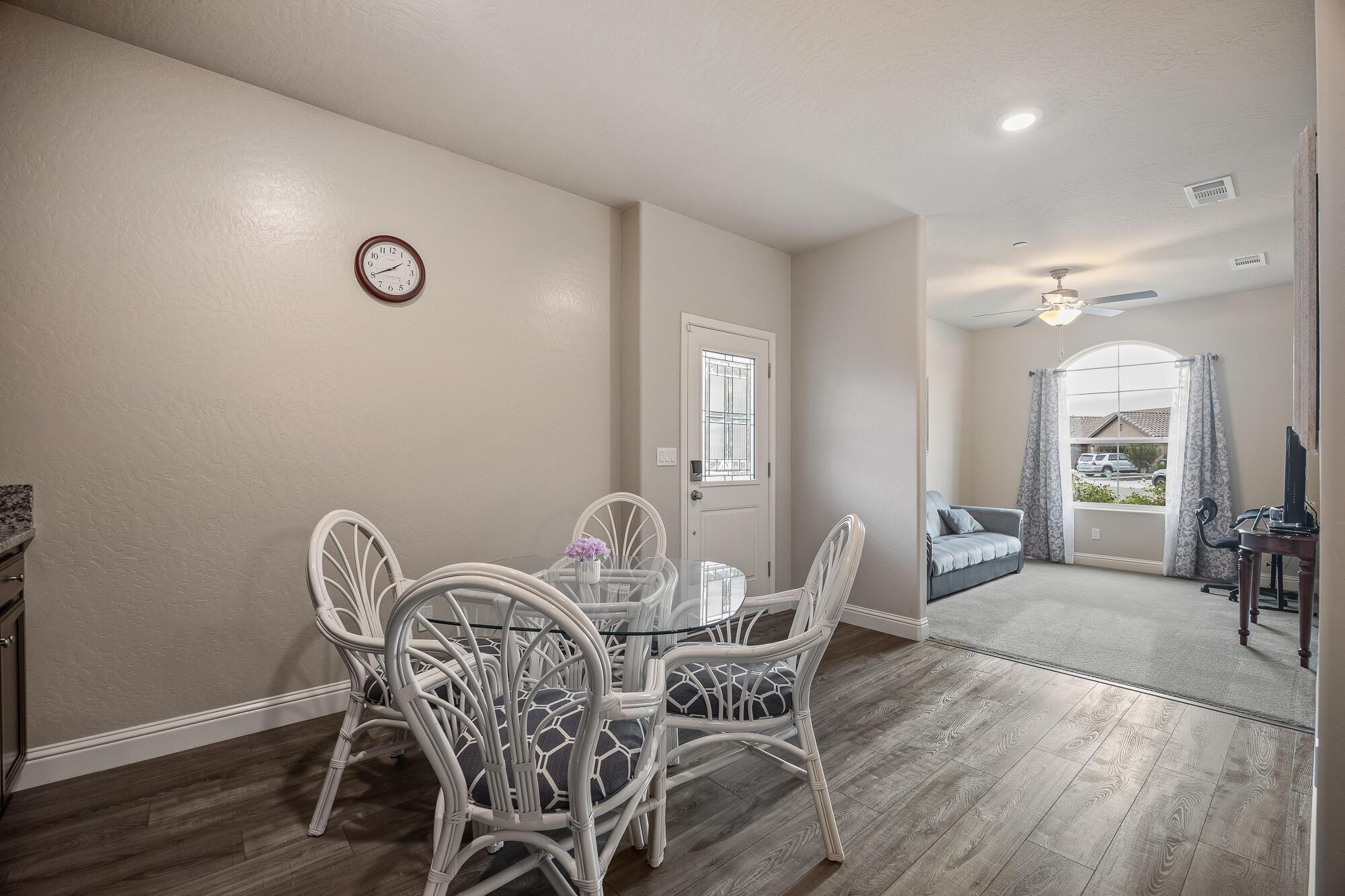 Visalia, California, 93292, United States, 3 Bedrooms Bedrooms, ,3 BathroomsBathrooms,Residential,For Sale,2007816