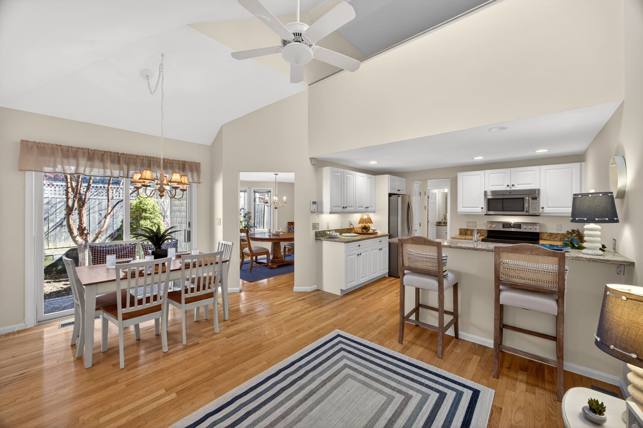  24 W Woods Circle, Yarmouth Port, MA, 02675 - 物件實景