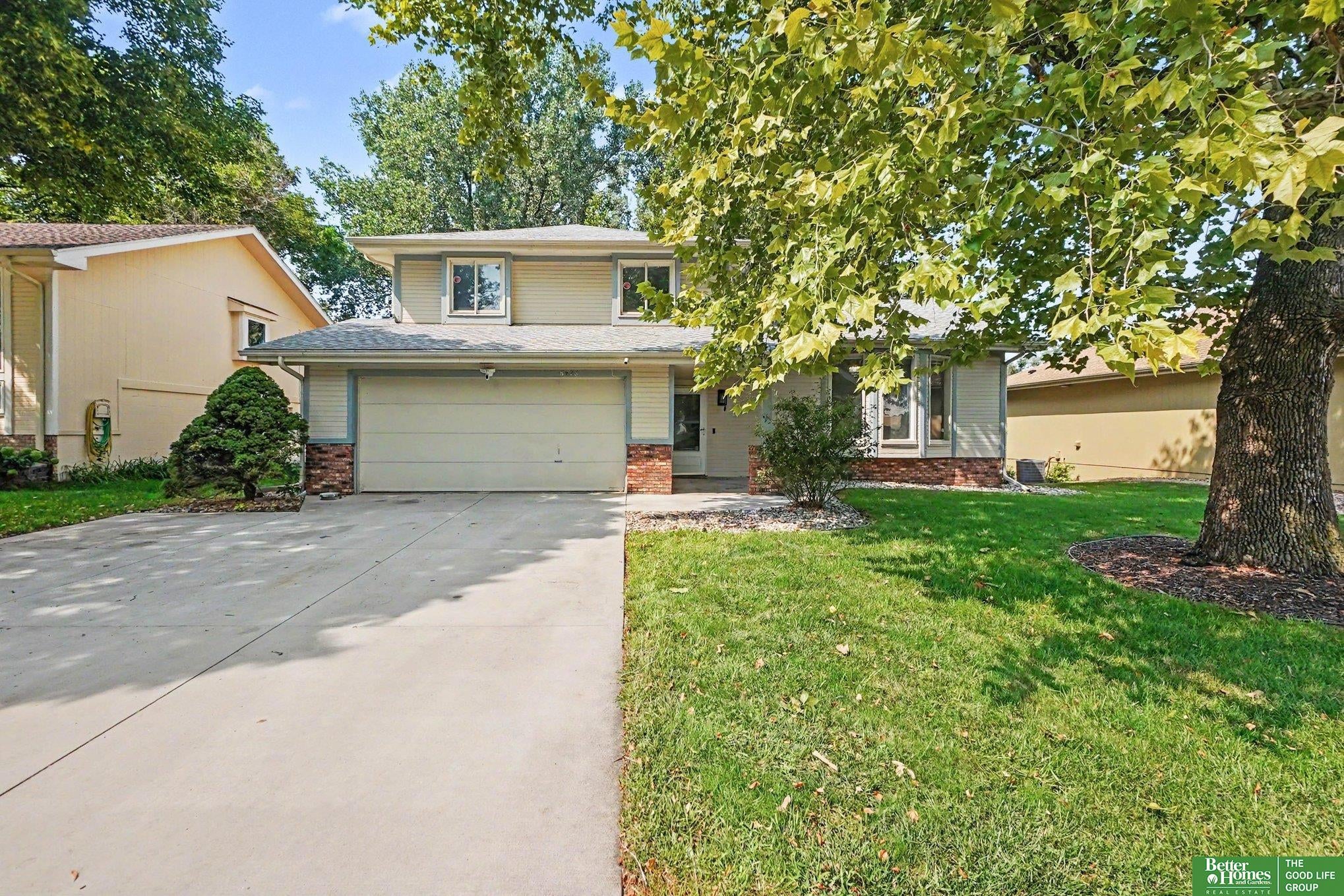115th St, Omaha, NE 68137
