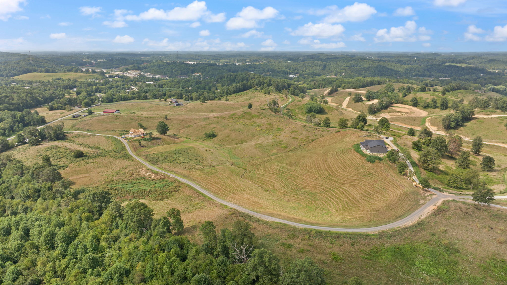 London, Kentucky, 40741, United States, 5 Bedrooms Bedrooms, ,3 BathroomsBathrooms,Residential,For Sale,1981259
