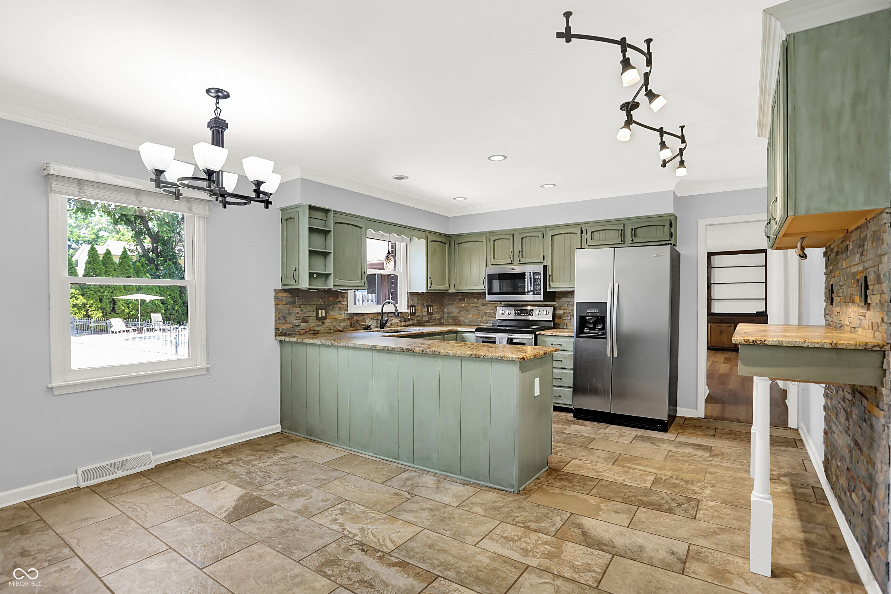 Carmel, Indiana, 46033, United States, 5 Bedrooms Bedrooms, ,4 BathroomsBathrooms,Residential,For Sale,1928724