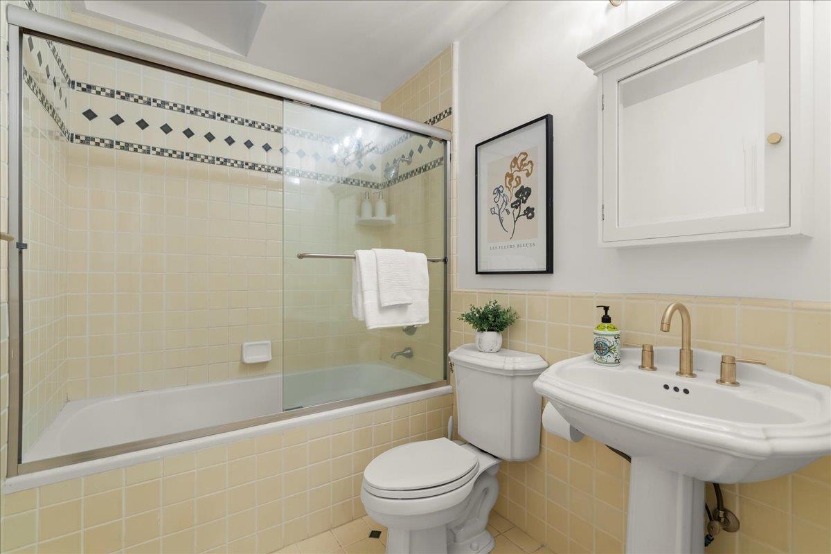 San Jose, California, 95125, United States, 3 Bedrooms Bedrooms, ,2 BathroomsBathrooms,Residential,For Sale,1989346