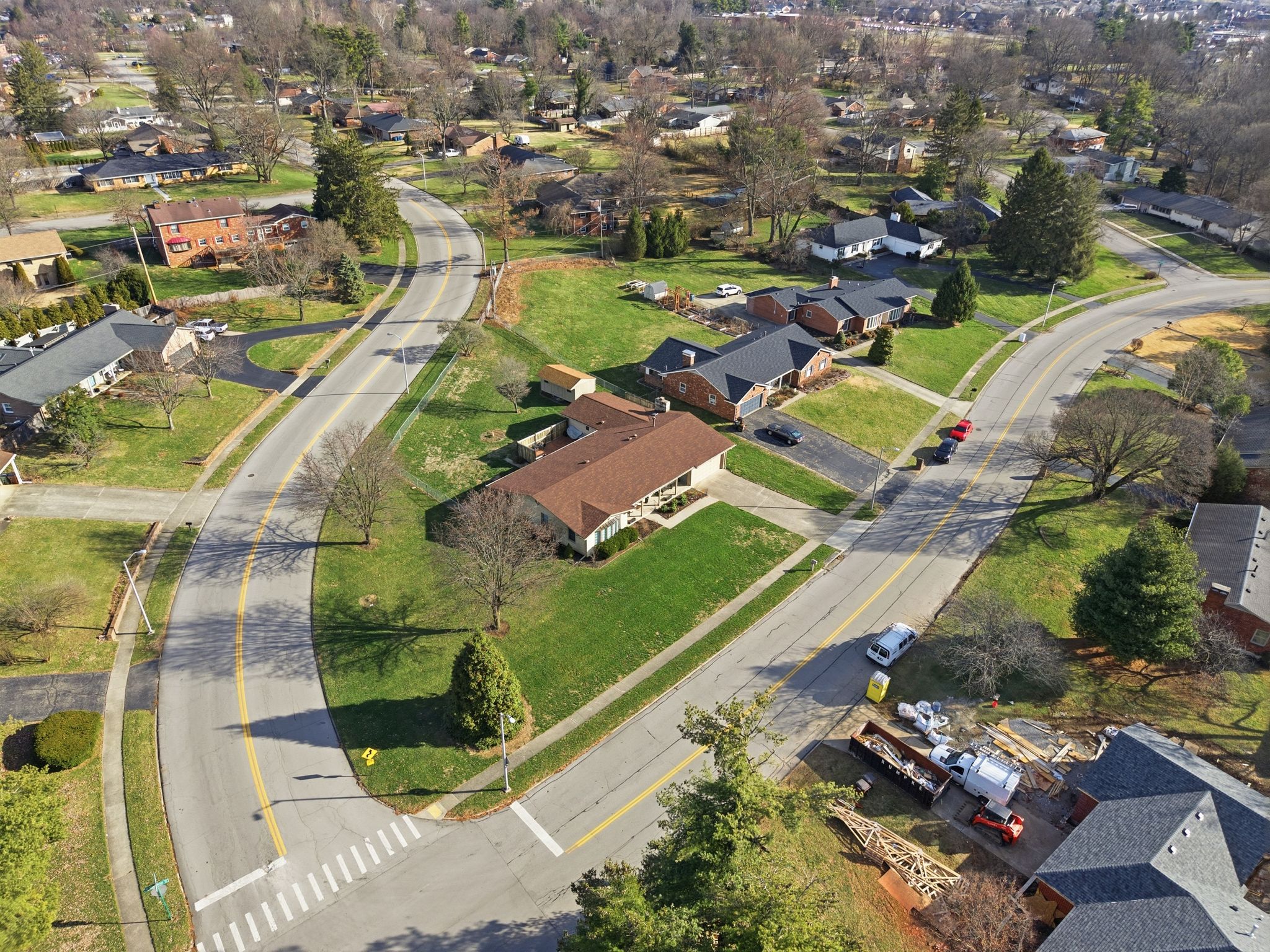  697 Cindy Blair Way - 物件實景