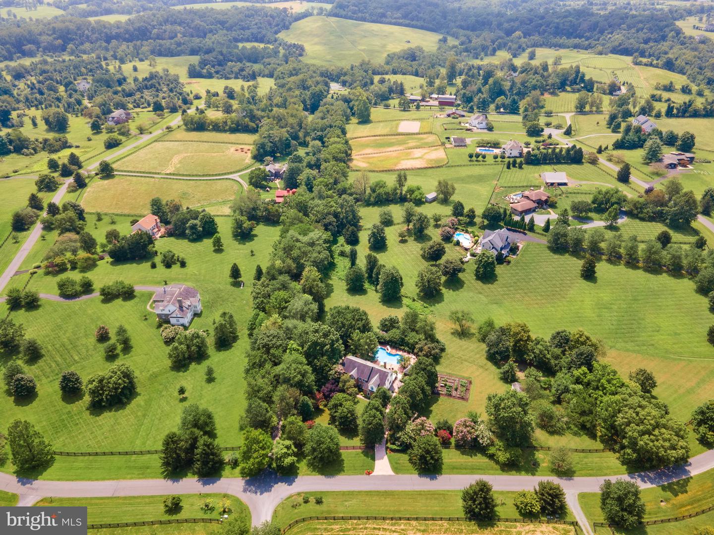 Waterford, Virginia, 20197, United States, 5 Bedrooms Bedrooms, ,4 BathroomsBathrooms,Residential,For Sale,1940957