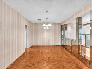 North Miami Beach, Florida, 33179, United States, 4 Bedrooms Bedrooms, ,2 BathroomsBathrooms,Residential,For Sale,1988572