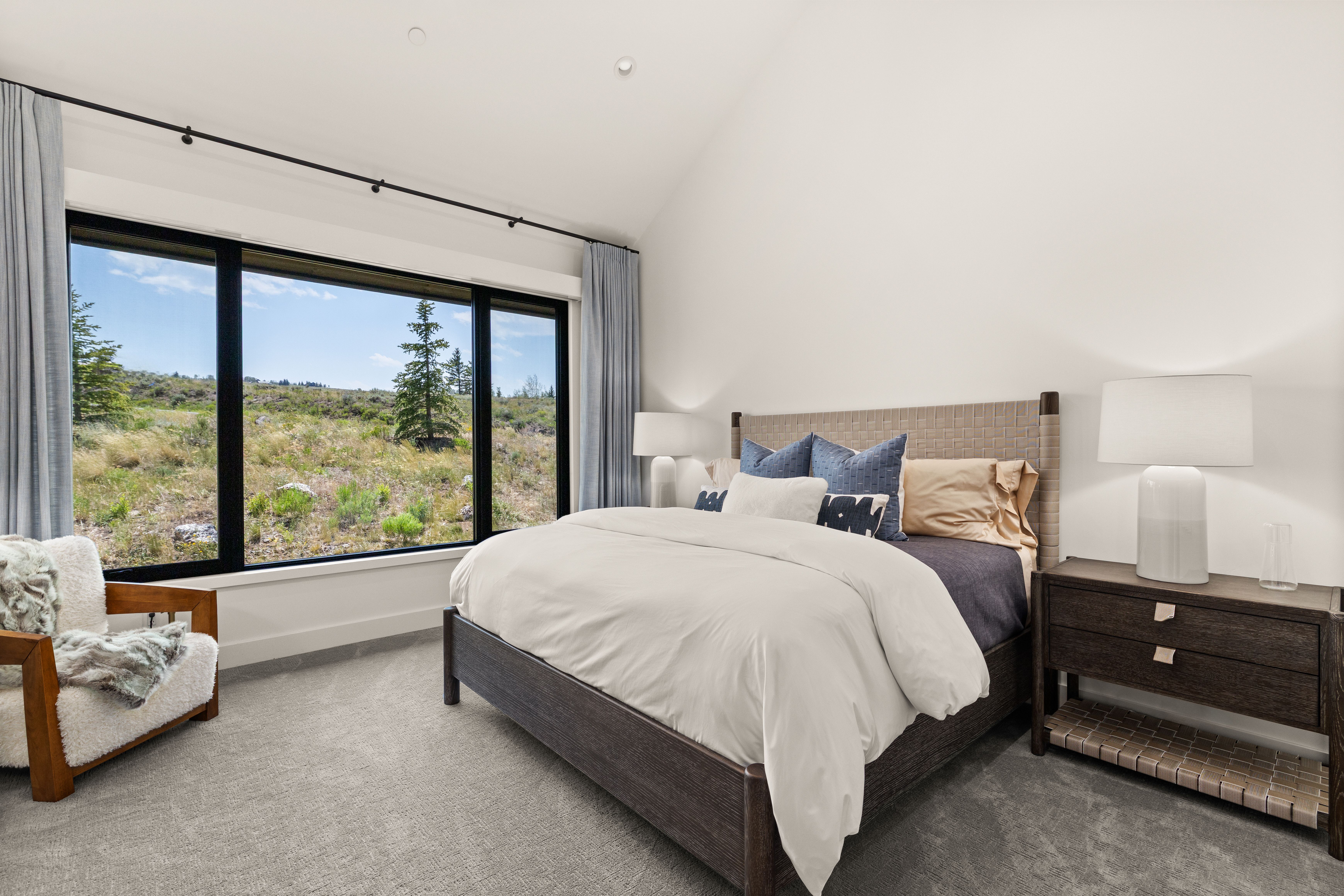  Designed to Embrace Both Grand Entertaining and Everyday Mountain Living - 物件實景