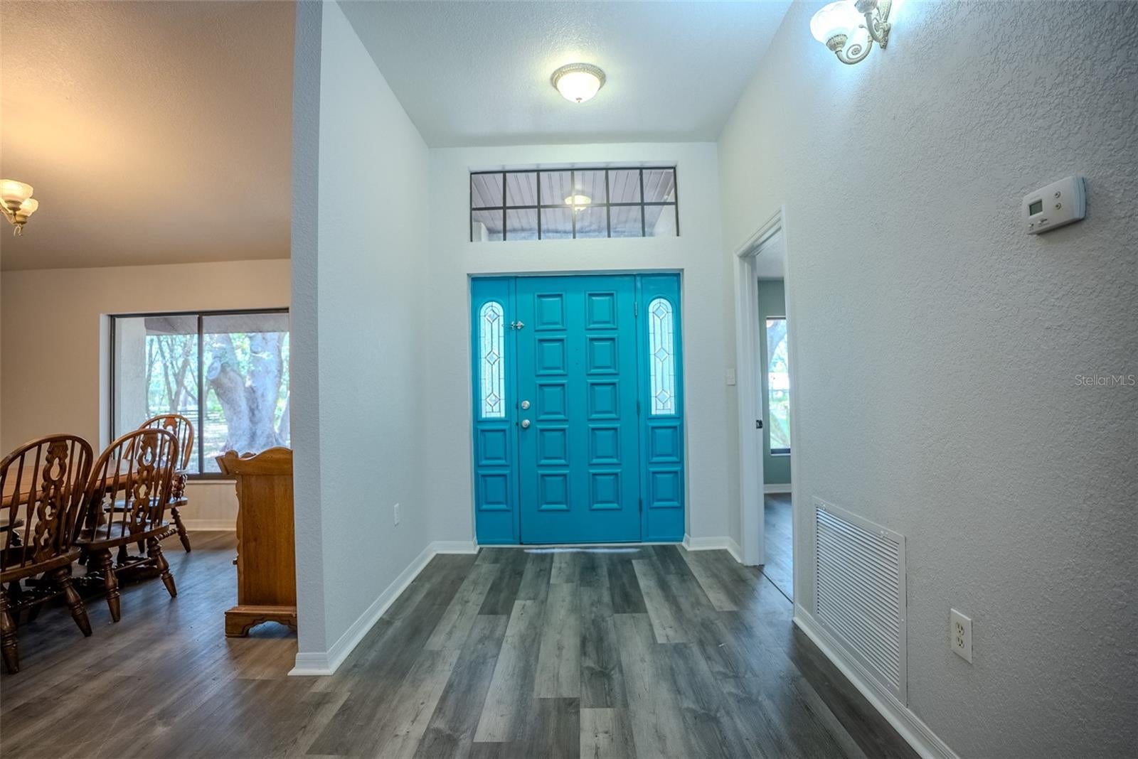 LADY LAKE, Florida, 32159, United States, 5 Bedrooms Bedrooms, ,3 BathroomsBathrooms,Residential,For Sale,1850305