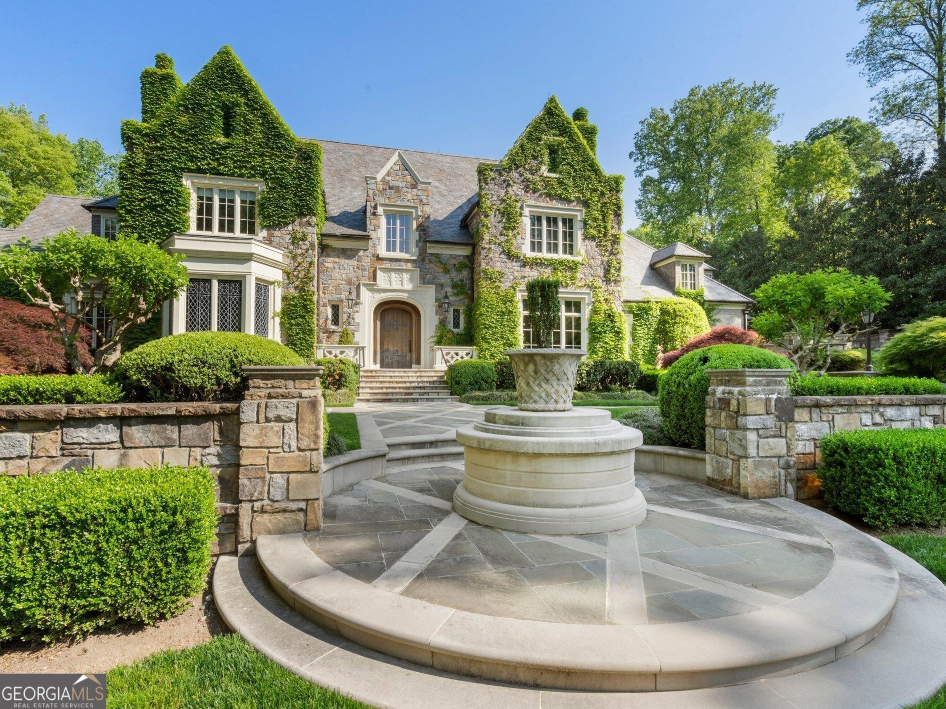 Atlanta, Georgia, 30327, United States, 6 Bedrooms Bedrooms, ,9 BathroomsBathrooms,Residential,For Sale,1998165