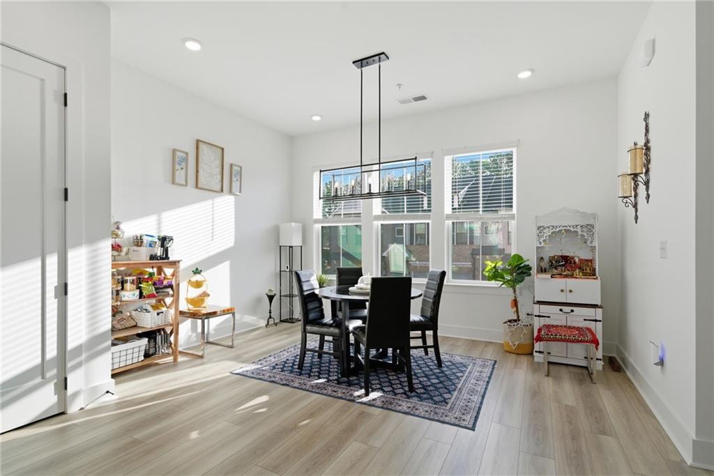 Alpharetta, Georgia, 30076, United States, 4 Bedrooms Bedrooms, ,4 BathroomsBathrooms,Residential,For Sale,2024627
