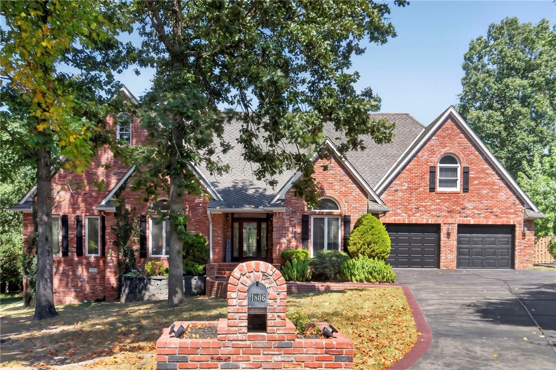 Prestwick Pl, Rogers, AR 72758 #1