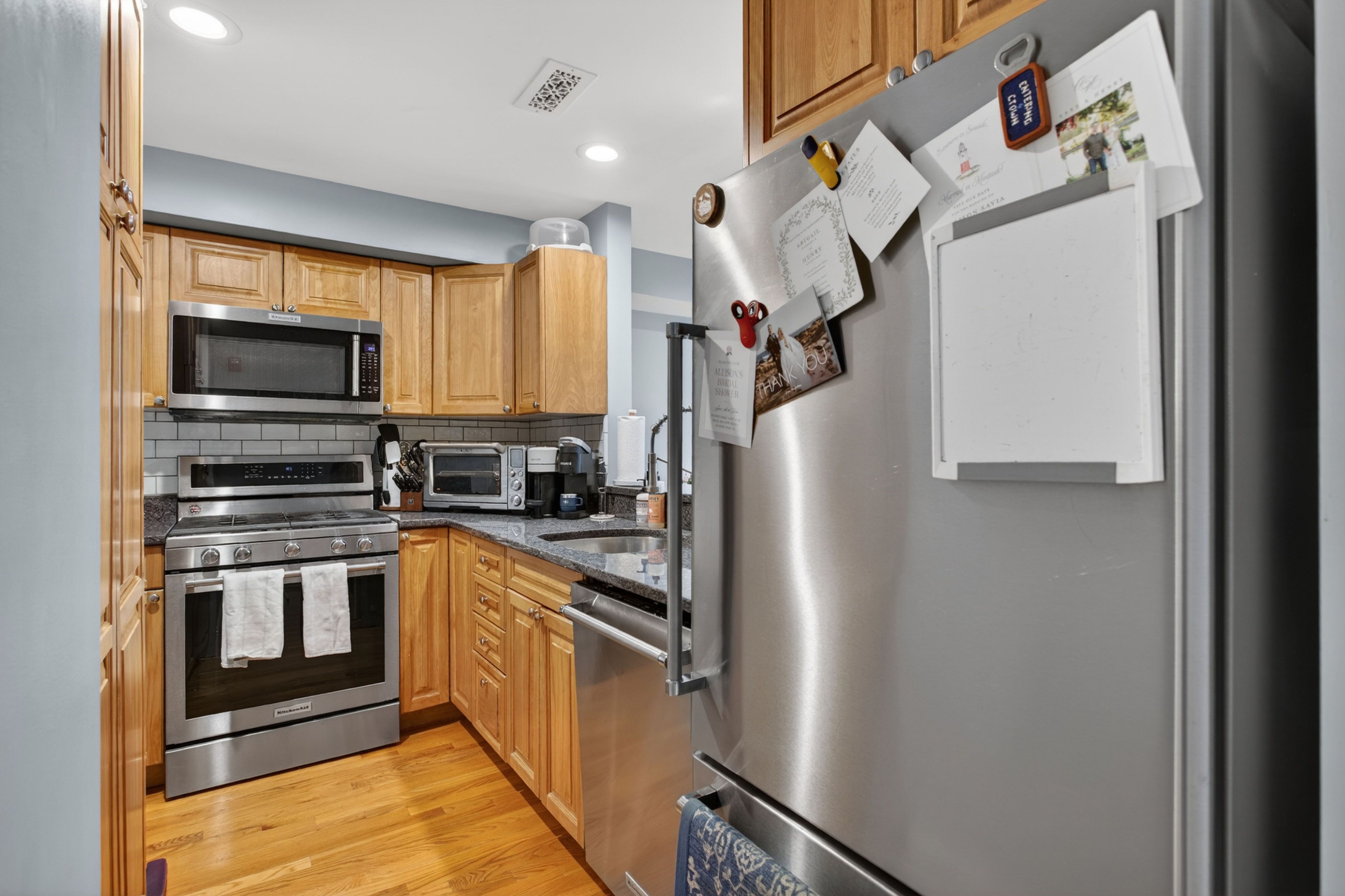 57 Bartlett Street, Boston, MA, 02129 - 物件實景