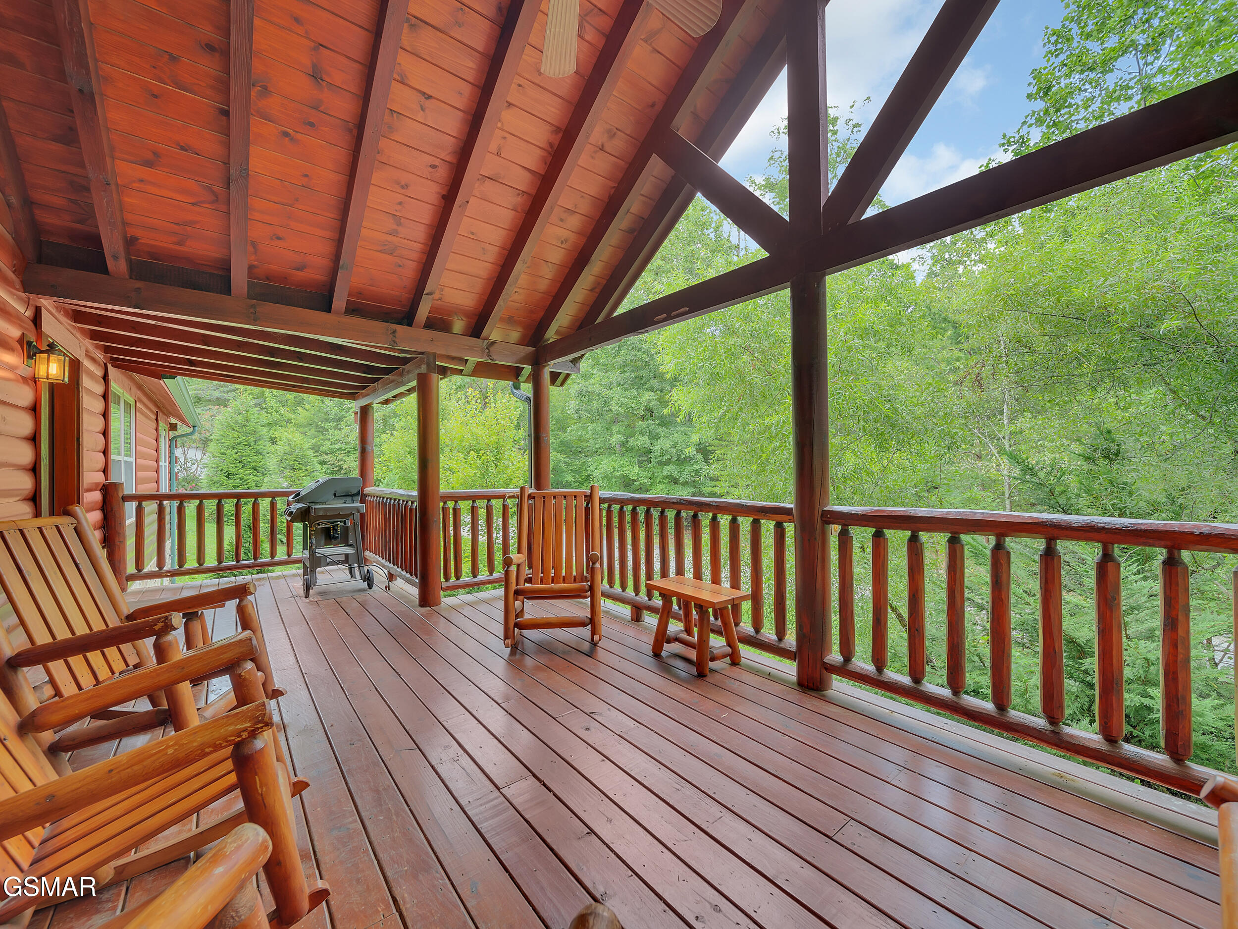 Pigeon Forge, Tennessee, 37876, United States, 4 Bedrooms Bedrooms, ,4 BathroomsBathrooms,Residential,For Sale,1944632