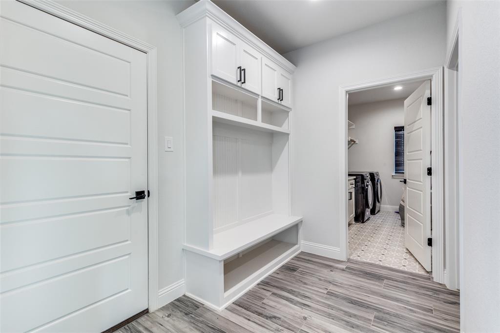 Springtown, Texas, 76082, United States, 4 Bedrooms Bedrooms, ,3 BathroomsBathrooms,Residential,For Sale,1982023