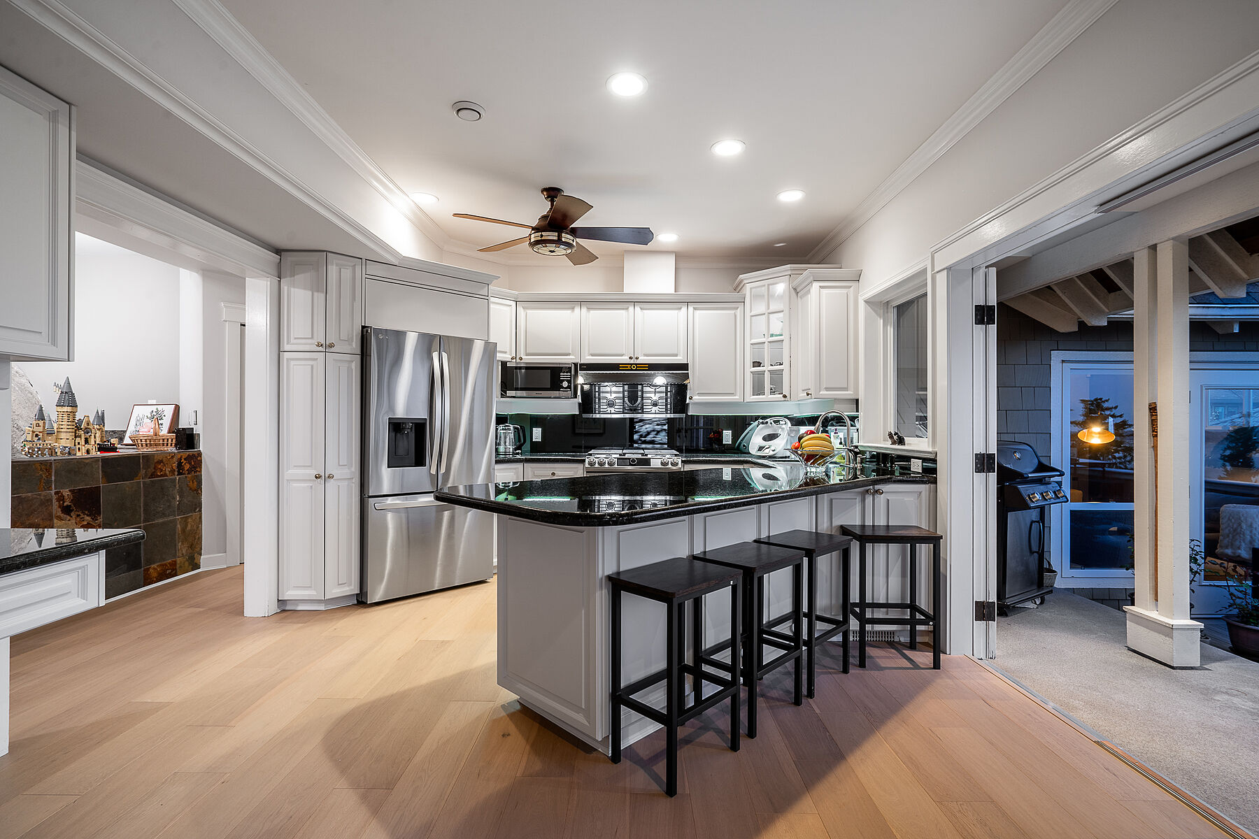  Stunning Executive Residence - 物件實景