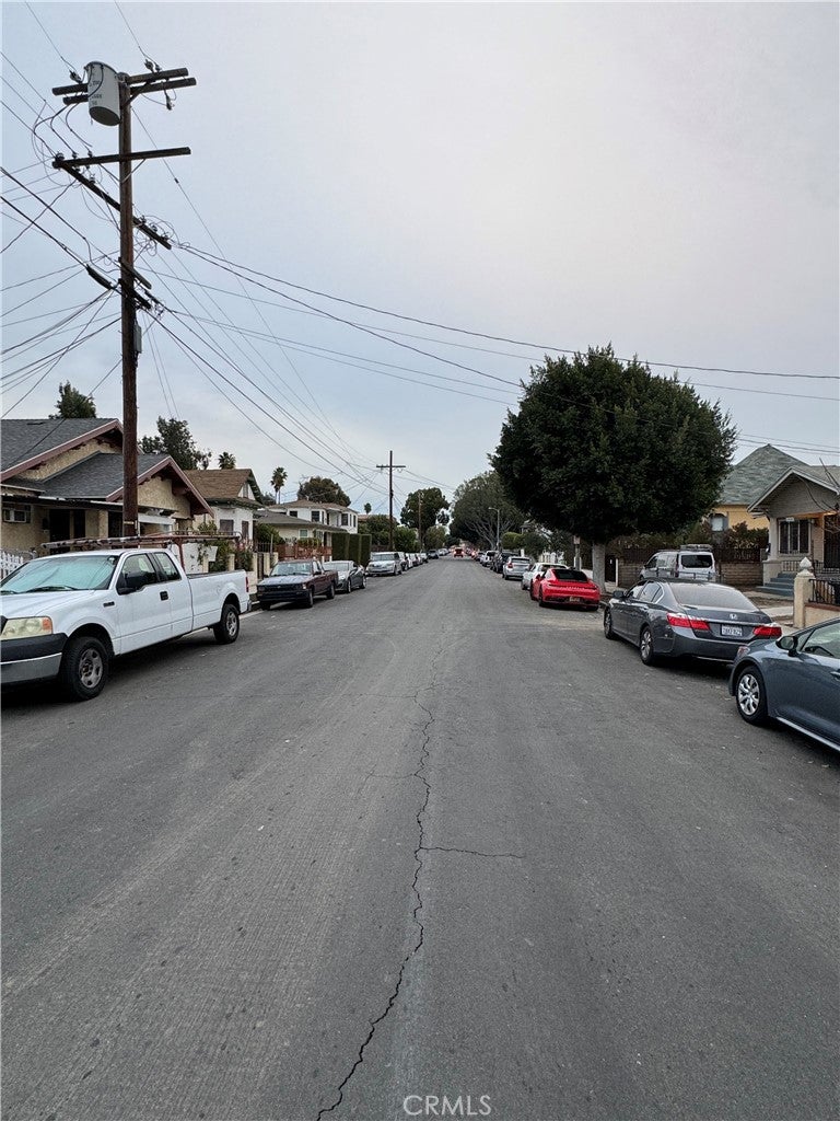 Los Angeles, California, 90007, United States, ,Residential,For Sale,2005752